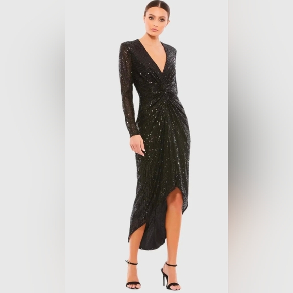 Mac Duggal Dresses & Skirts - NWT Mac Duggal Black Sequin Long Sleeve Dress